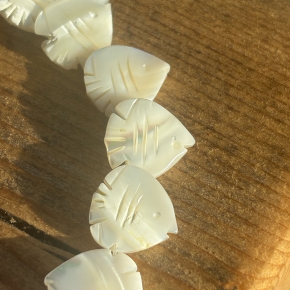 Elegant White Shell Fish Necklace - Picture 2 of 5